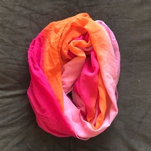 Infinity scarf